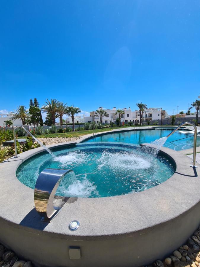 טורבייחה Residence Bali מראה חיצוני תמונה